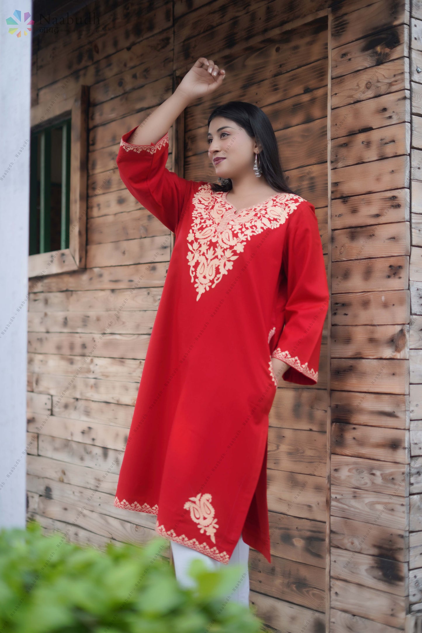 Woolen Red Kashmiri Pheran With Beautiful light Yellow Colored Embroidery