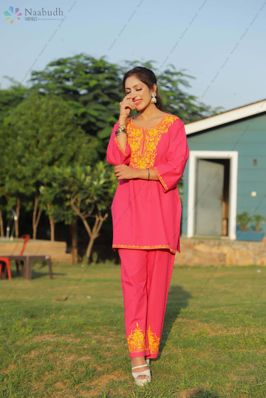 Cotton Short Pink Kashmiri Kurti Cord Set With Orange Embroidery